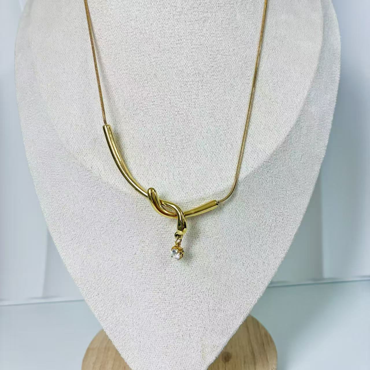 (C248)Collana con ciondolo punto luce in acciaio inox