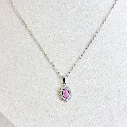 Collana "Splendore Regale" – Pendente a Rosetta con Cristalli