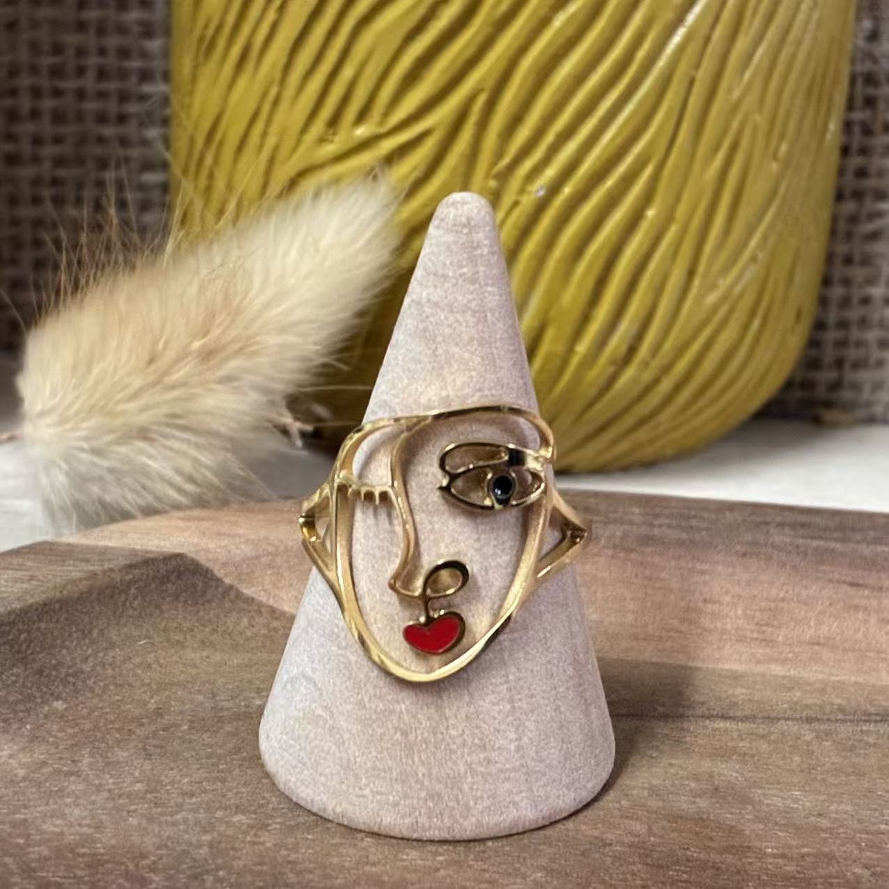 Anello Volto Astratto