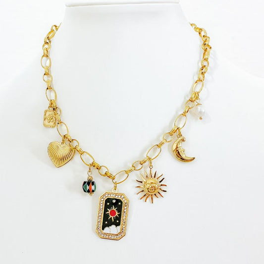 Collana con Ciondoli Astrali – Stile Boho Chic e Simbolico
