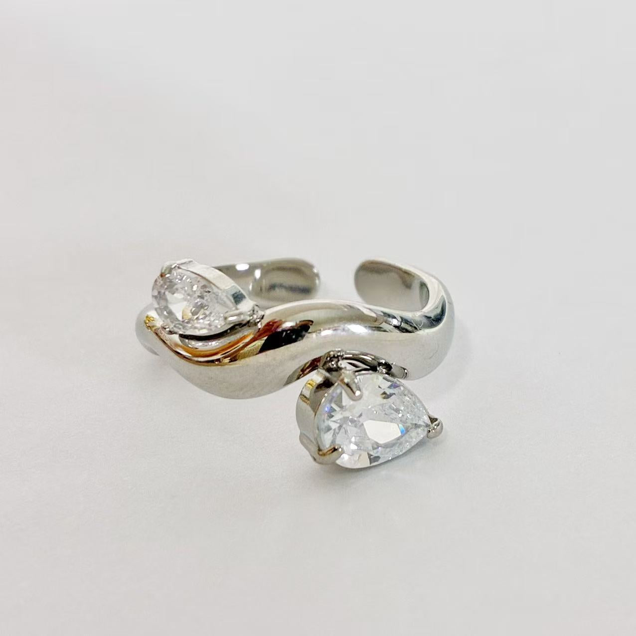 Anello “Onda di Luce” | in acciaio inox