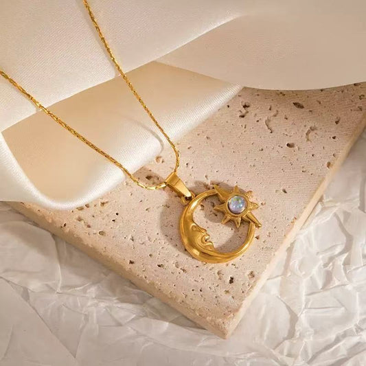 Collana Luna & Sole – Eleganza Mistica e Romantica
