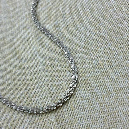 (C344)Collana essenziale