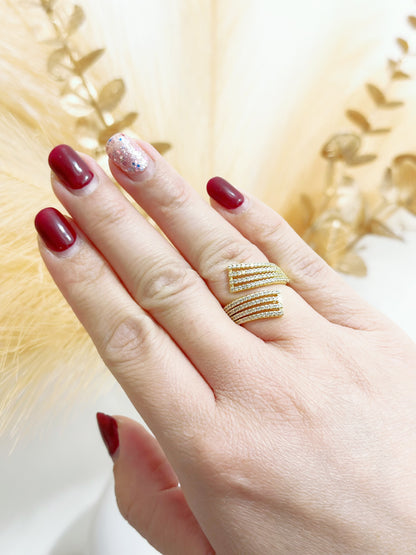 Anello regolabile con strass in ottone (A19)