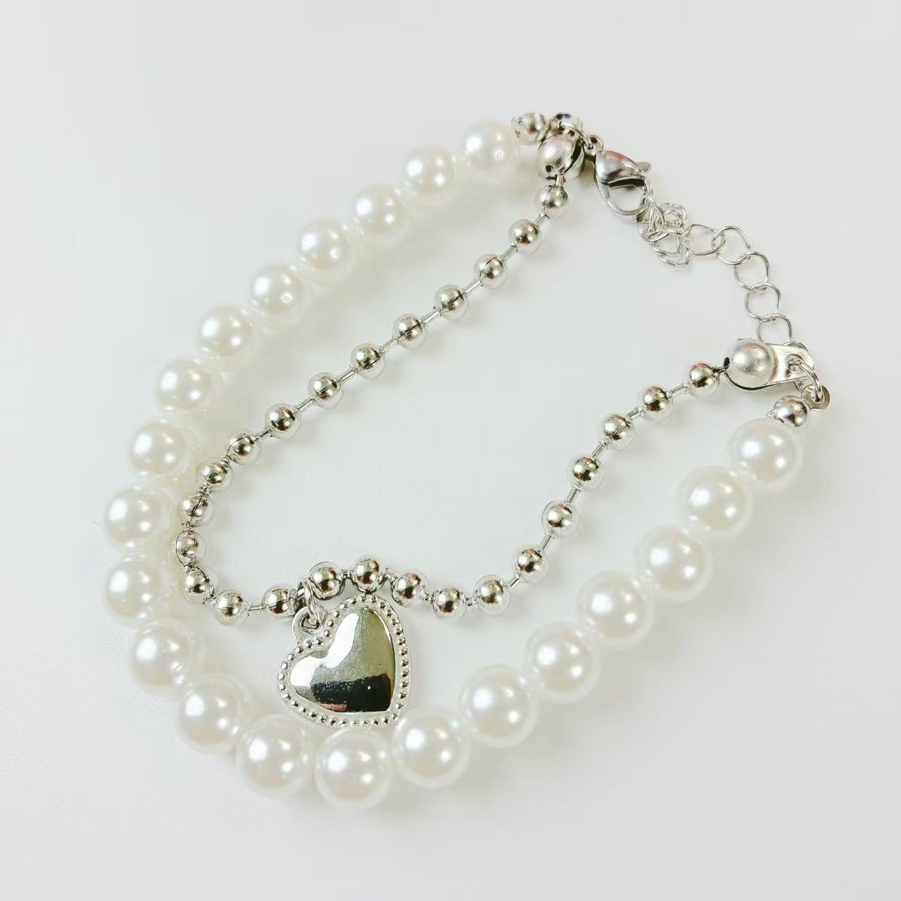 Bracciali vari con perlini