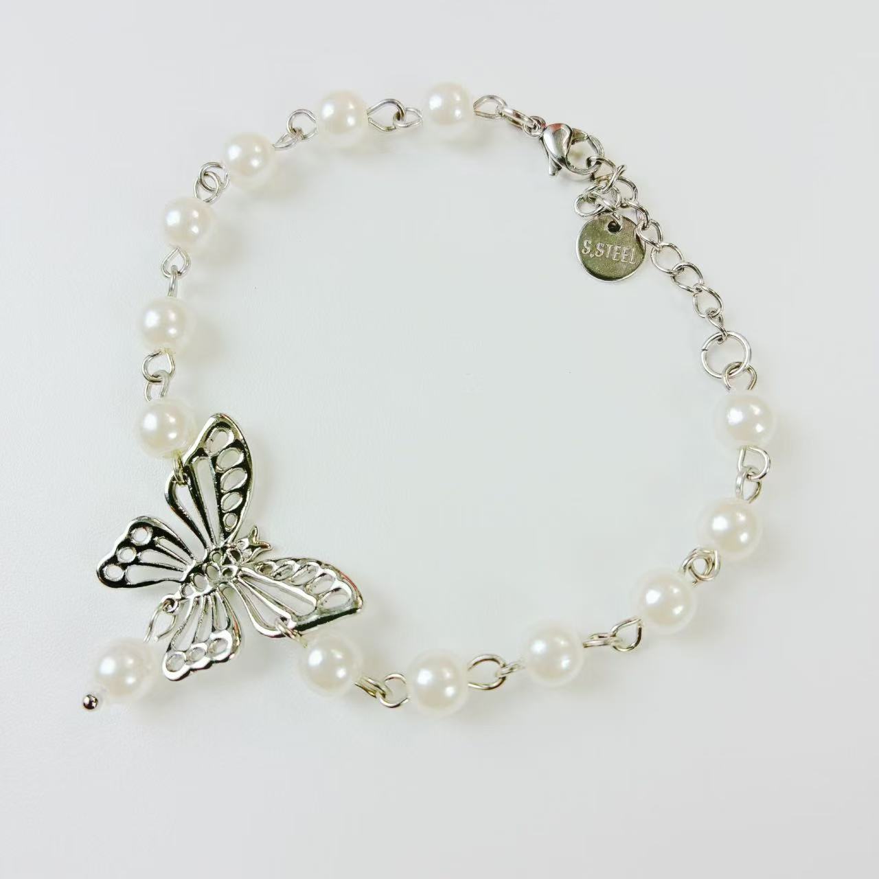 Bracciali vari con perlini