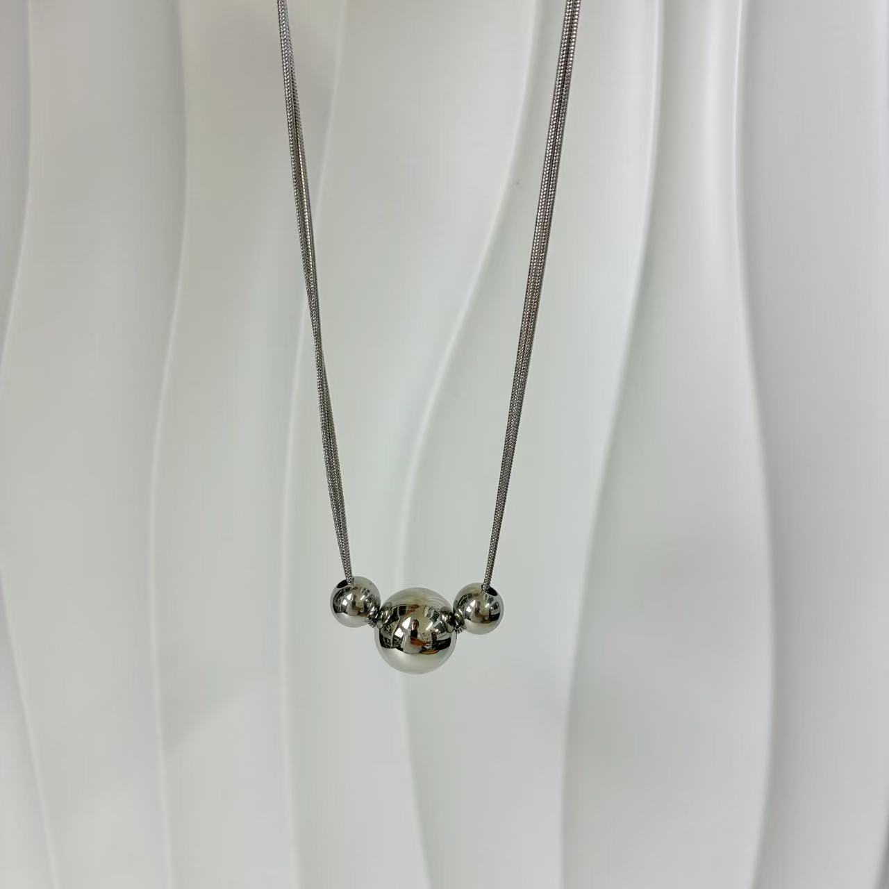 (C236)Collana ciondolo topolino lunghezza 65 in acciaio inox