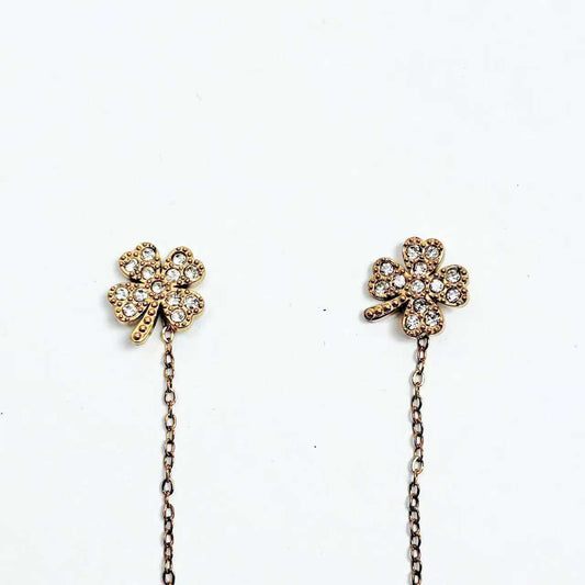 Orecchini “Trifoglio Segreto” – Pendenti Delicati dal Tocco Portafortuna