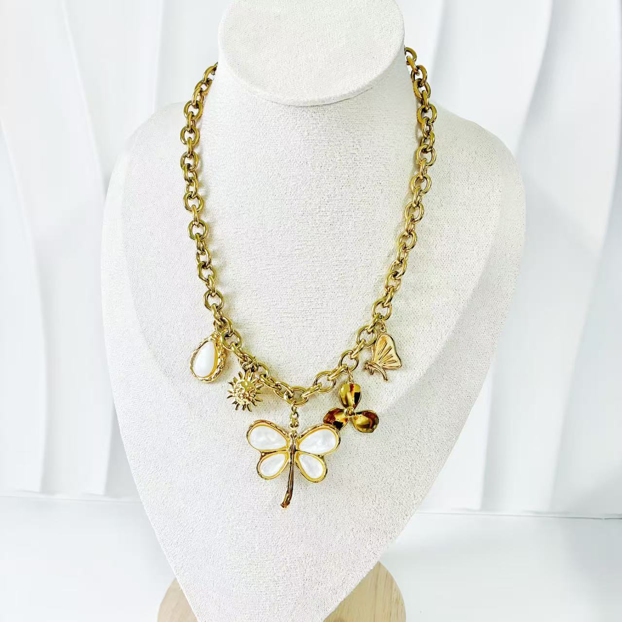 (C268)Collana con libellula in acciaio inox