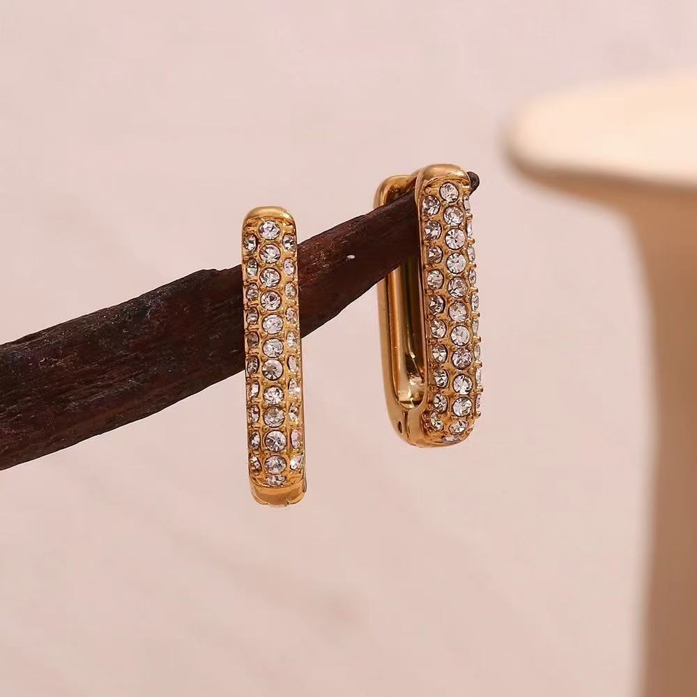 Orecchini rettangolari con zirconi