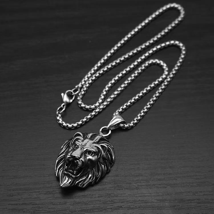 (C340)Collana Uomo Pendente Testa di Leone
