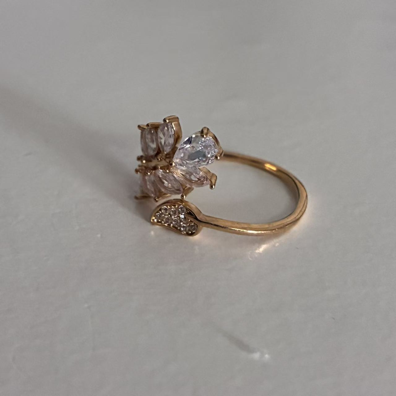 Anello Foglia di Cristallo