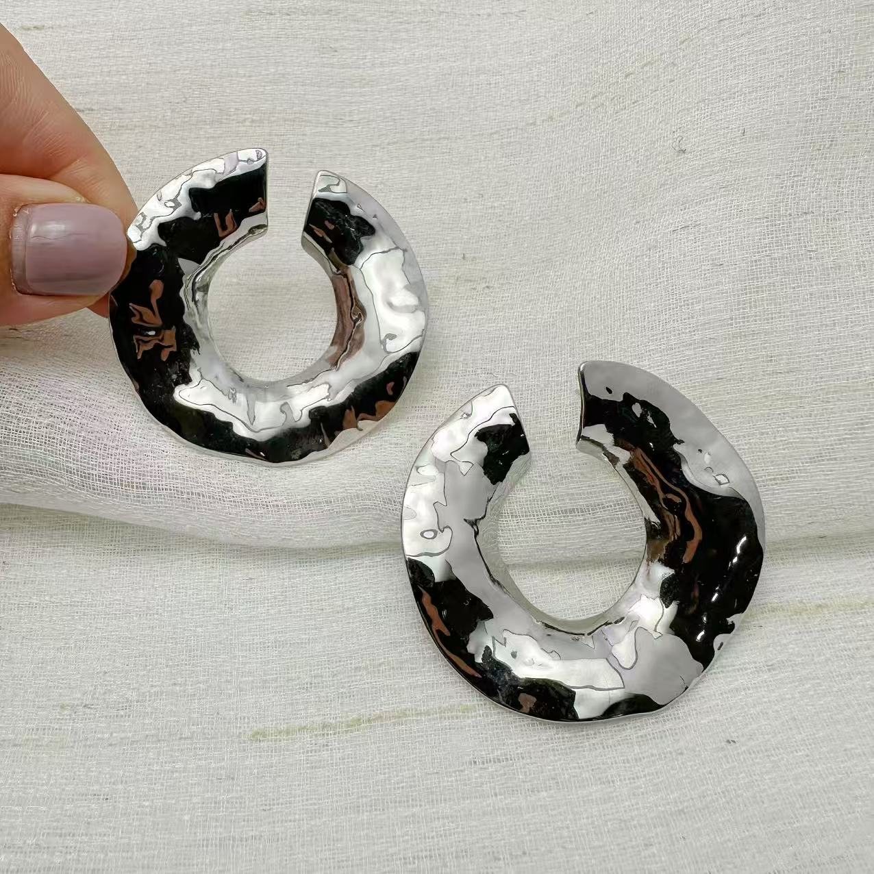 (O150)Orecchini cerchi grandi 3D