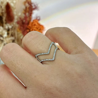 Anello “Doppia V”