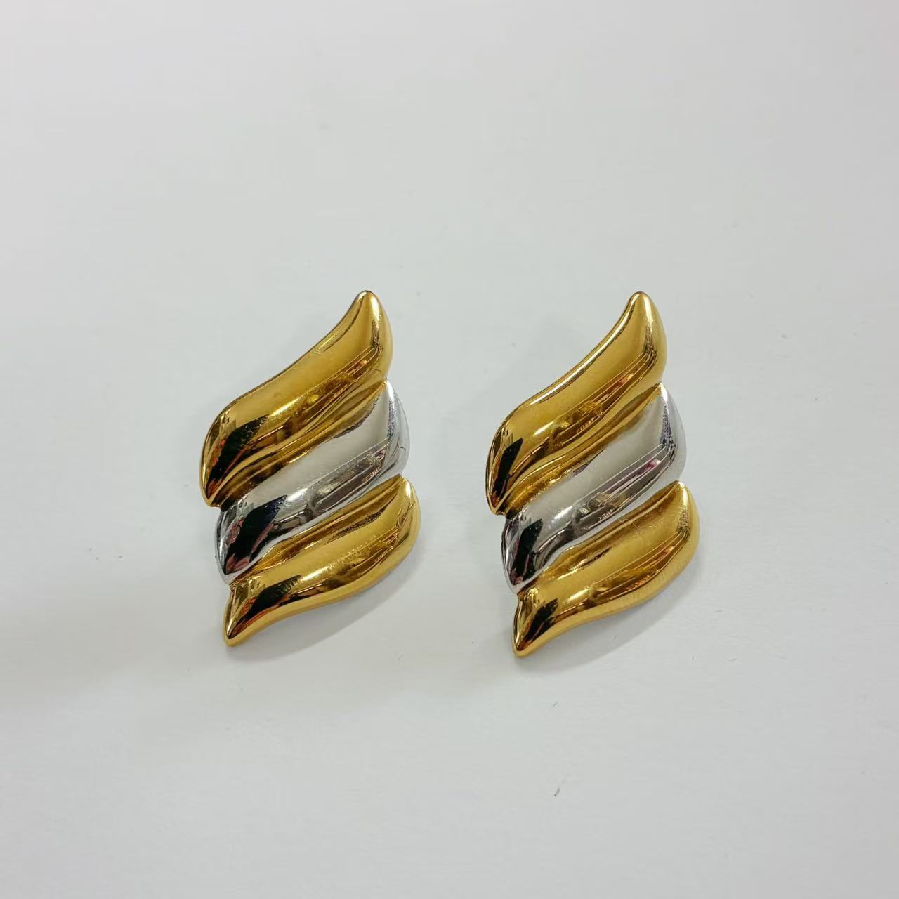 Orecchini Onde Dorate – Bicolore