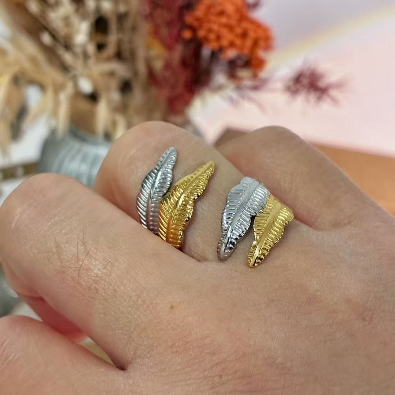 Anello Foglia Elegante