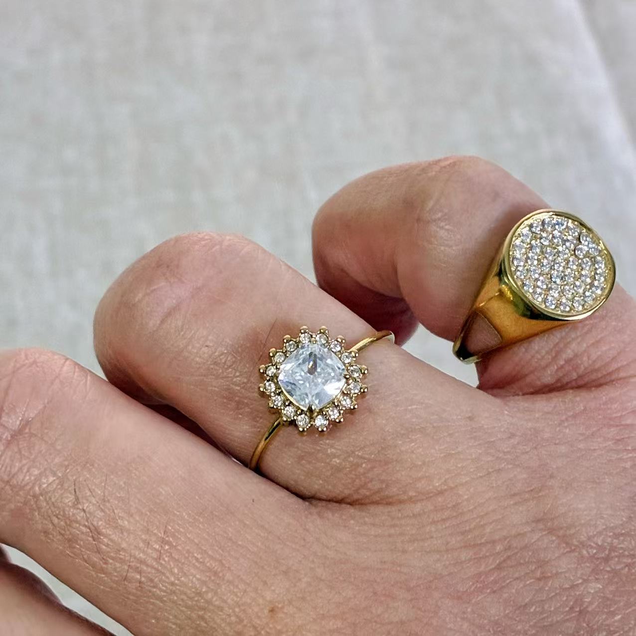 Anello “Cornice”