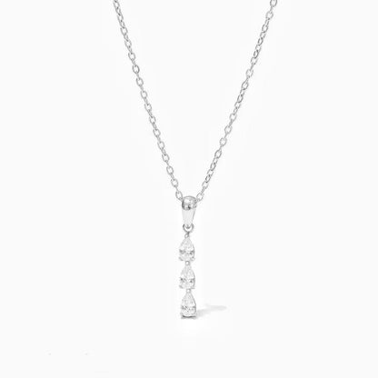 Collana con Ciondolo a Tre Cristalli a Goccia