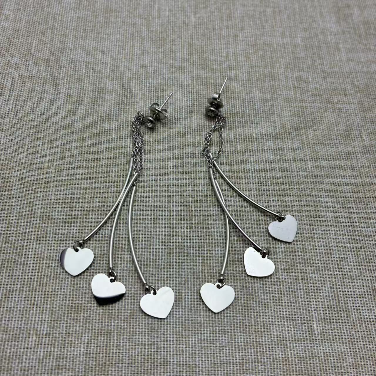 (O197)Orecchini lunghi