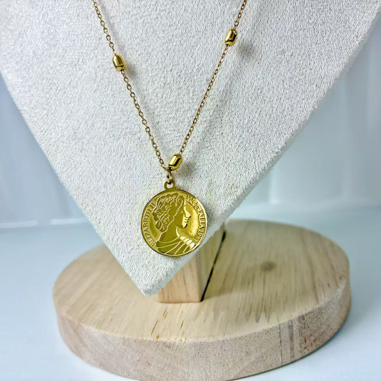 （C052) COLLANA DONNAA 3 IN 1 IN ACCIAIO INOX