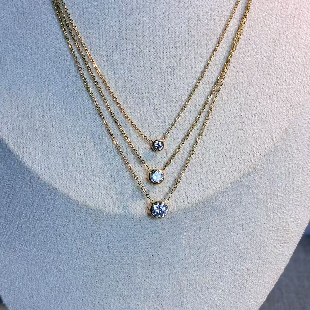 Collana “Trilogia” – Tre punti di eleganza