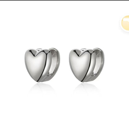 Orecchini “Cuore Lucente” – Minimal Chic