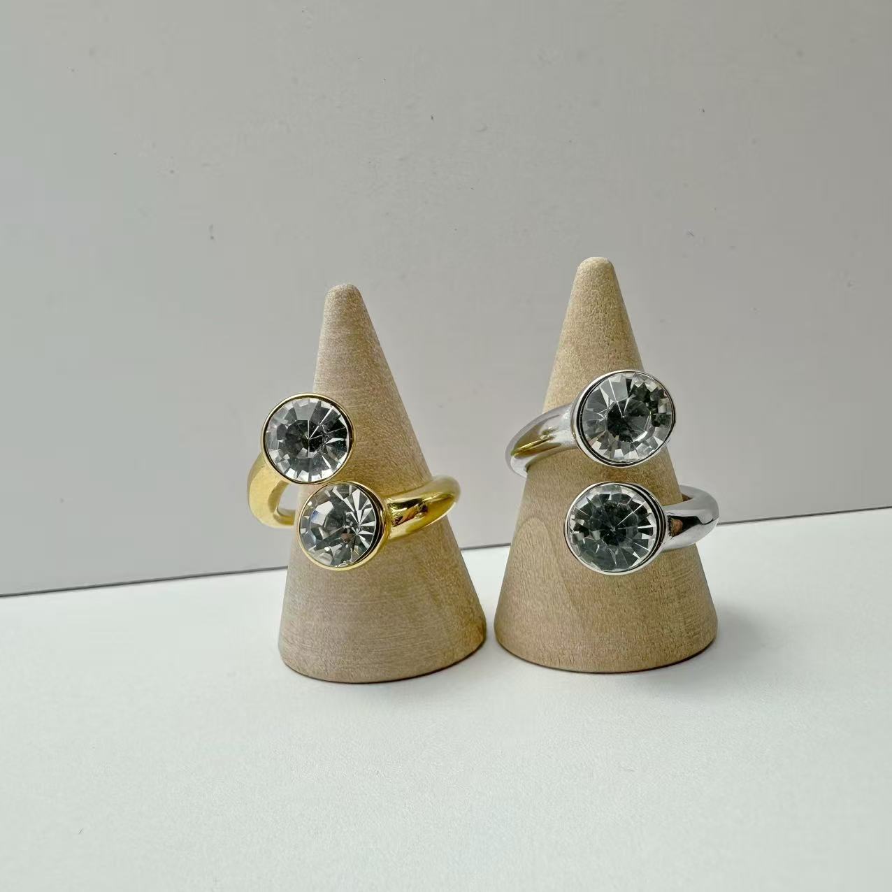 (A163)Anello doppio zirconi regolabili