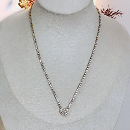 Collana “Cuore di Luce” – Eleganza senza tempo