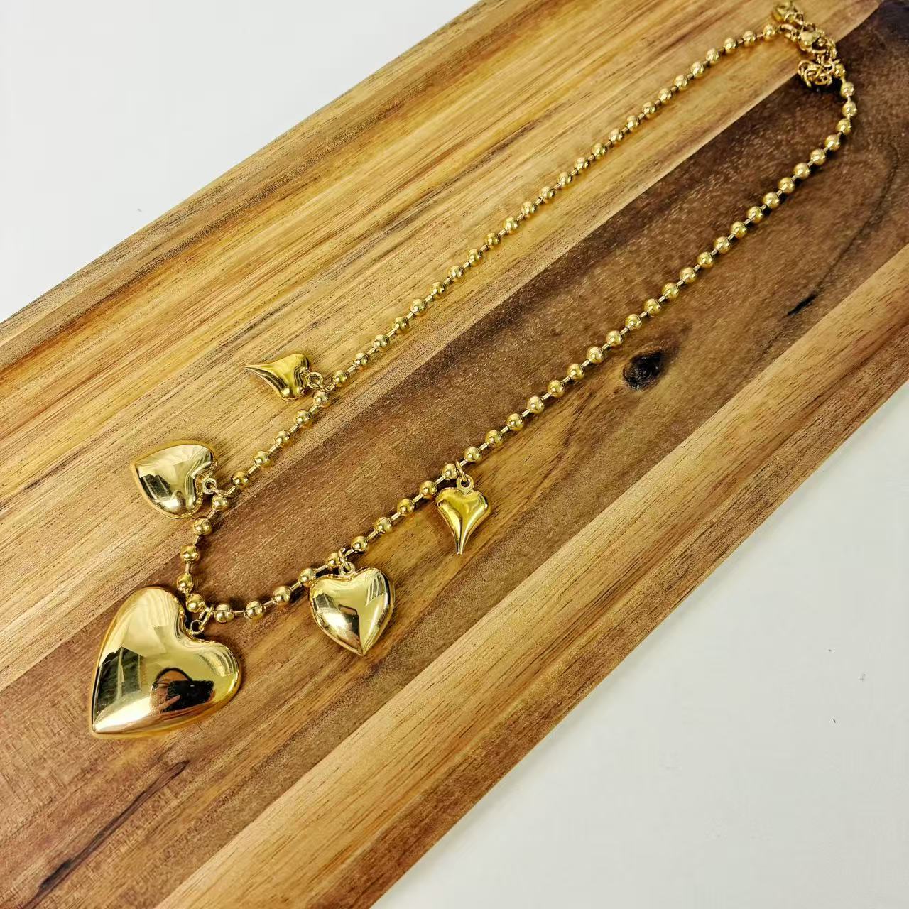 (C163)Collana cuori leggeri in acciaio inox