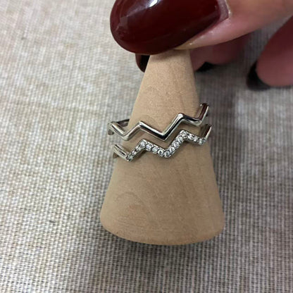 Anello “Onde di Stile”