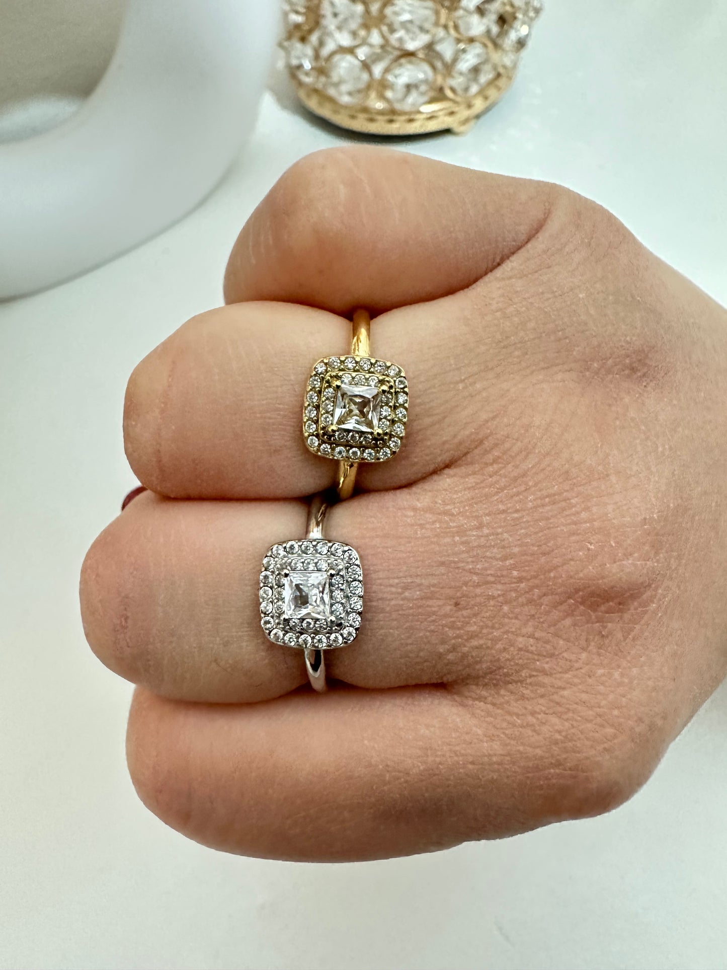 Anello con zirconi luminosi regolabili acciaio inox (A36)