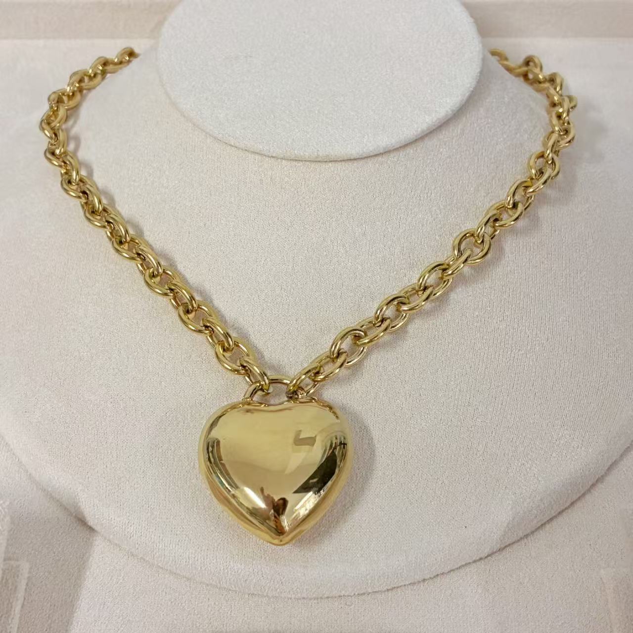 Collana “Bold Heart”