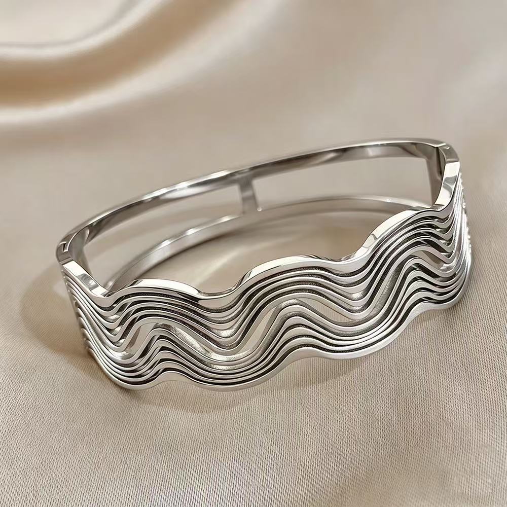Bracciale “Ripple” | in acciaio inox
