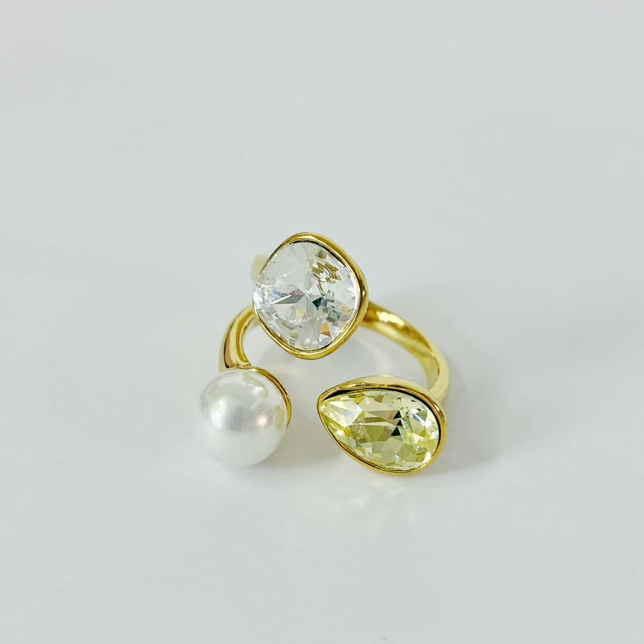 Anello “Gocce di Colore” con perla e cristalli assortiti | regolabile | in acciaio inox