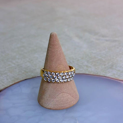 Anello “Fascia di Brillanti” – Eleganza senza tempo