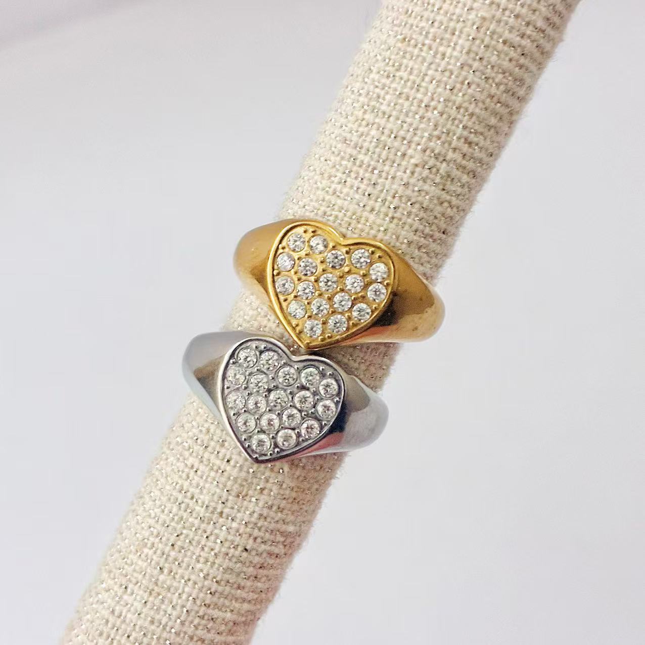 Anello “Knot” da mignolo