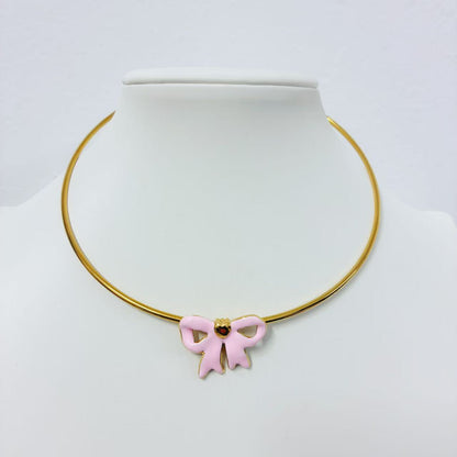 Collana “Fiocco d’Avorio” – Delicatezza Romantica e Chic Contemporaneo