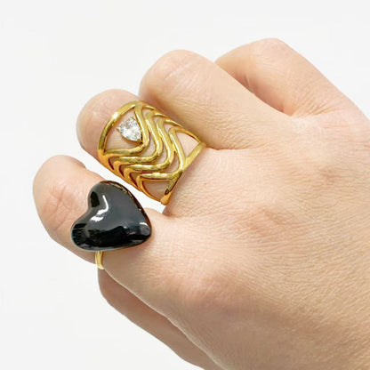 Anello Aperto con Design Intrecciato & Cristallo – Eleganza Scultorea