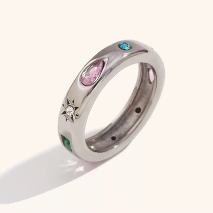 Anello “Segni Celesti” – Racconto Simbolico in Dettagli Incisi