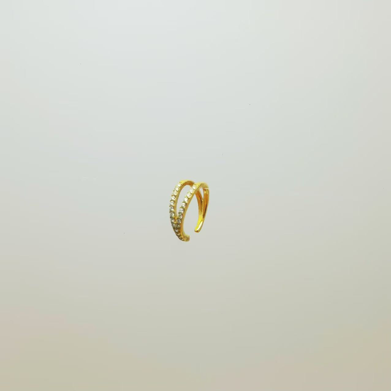 (E034)Ear cuff chevalier