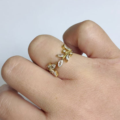Anello Dorato con Foglie Zirconate – Acciaio Inossidabile