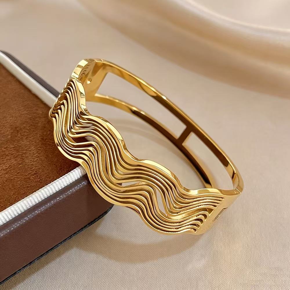 Bracciale “Ripple” | in acciaio inox