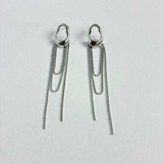 Orecchini Pendenti con Catene Sottili