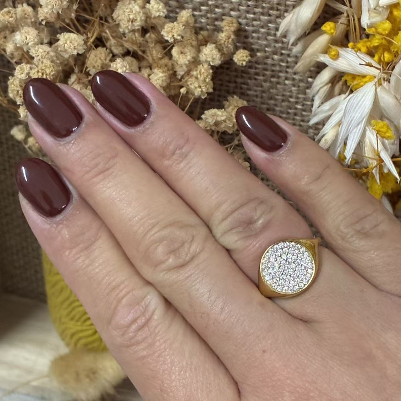 Anello pavé rotondo