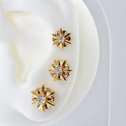 Set 3 orecchini “Fiore di Ghiaccio” – Delicatezza Brillante in Stile Minimal