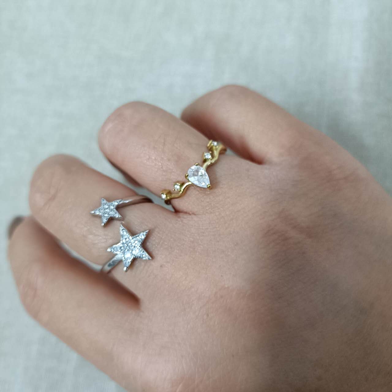 ANELLO GOCCIA ONDULATA