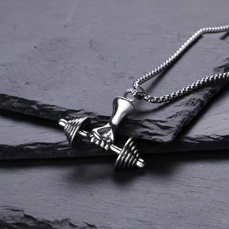 (C331)Collana Uomo Pendente Manubrio Fitness