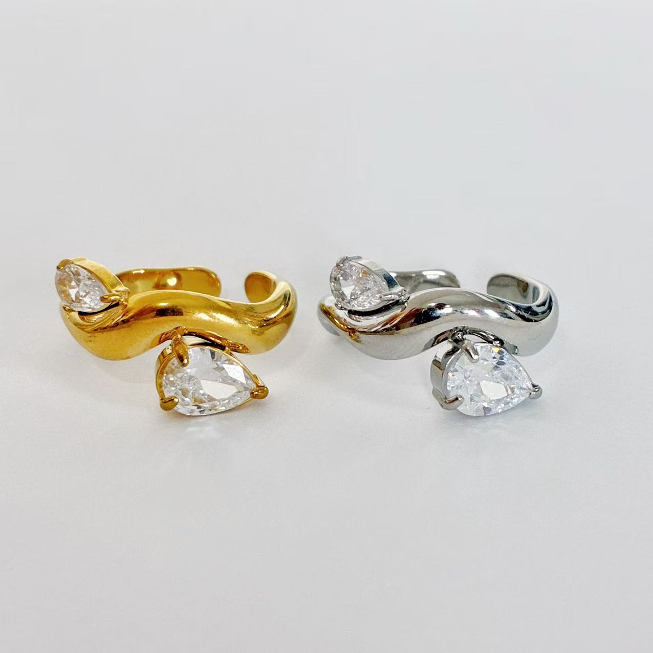Anello “Onda di Luce” | in acciaio inox