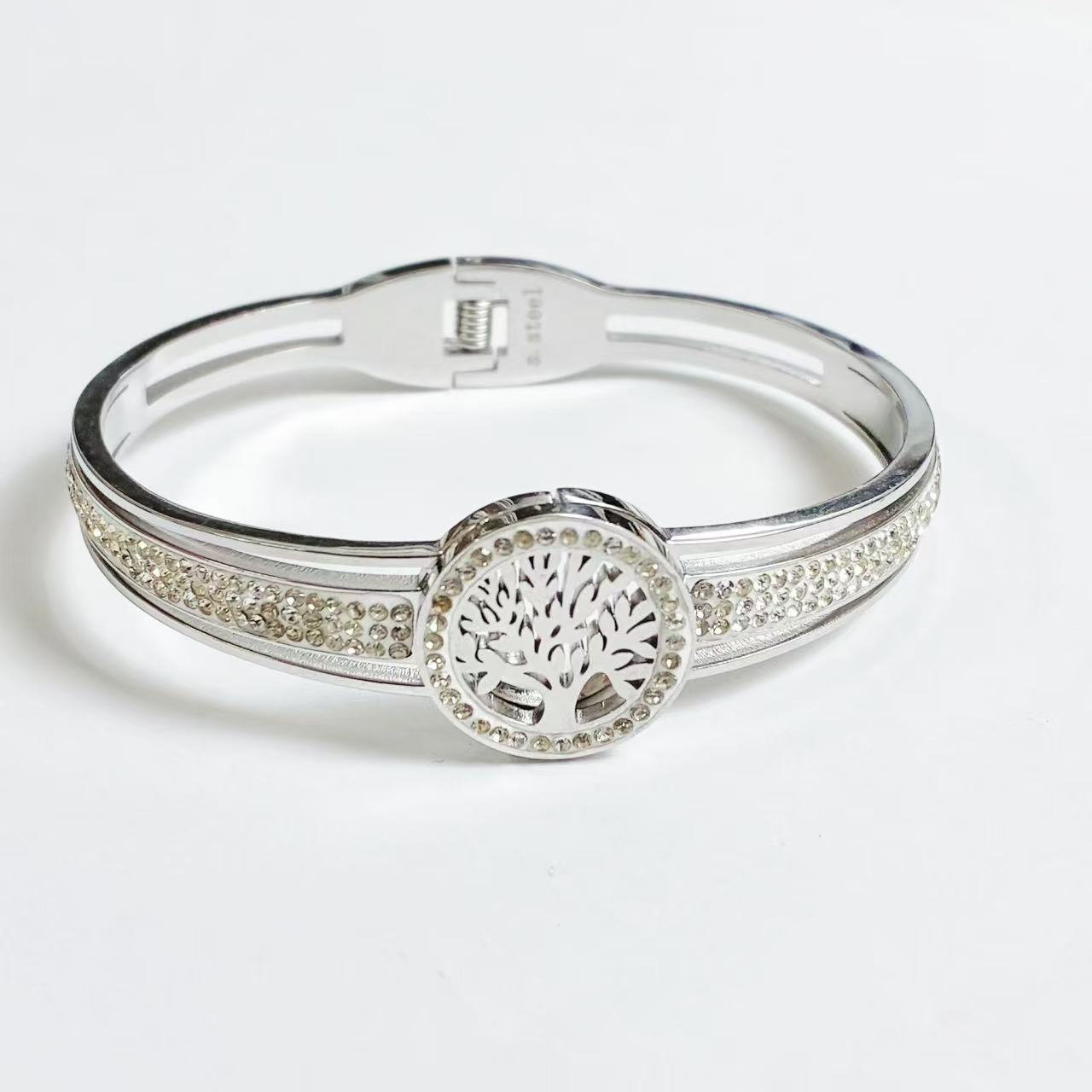 Bracciale Rigido “Albero della Vita” – Simbolo di Armonia e Luce