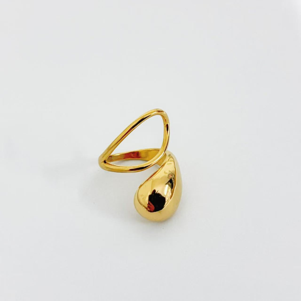 Anello Aperto – Goccia Asimmetrica Moderna